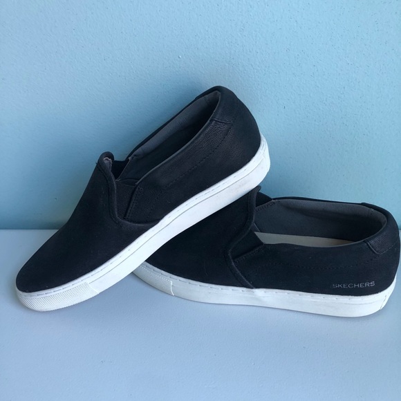 skechers black slip on tennis shoes